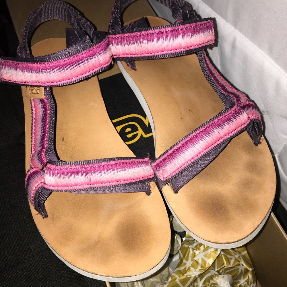 TEVA women’s sandals